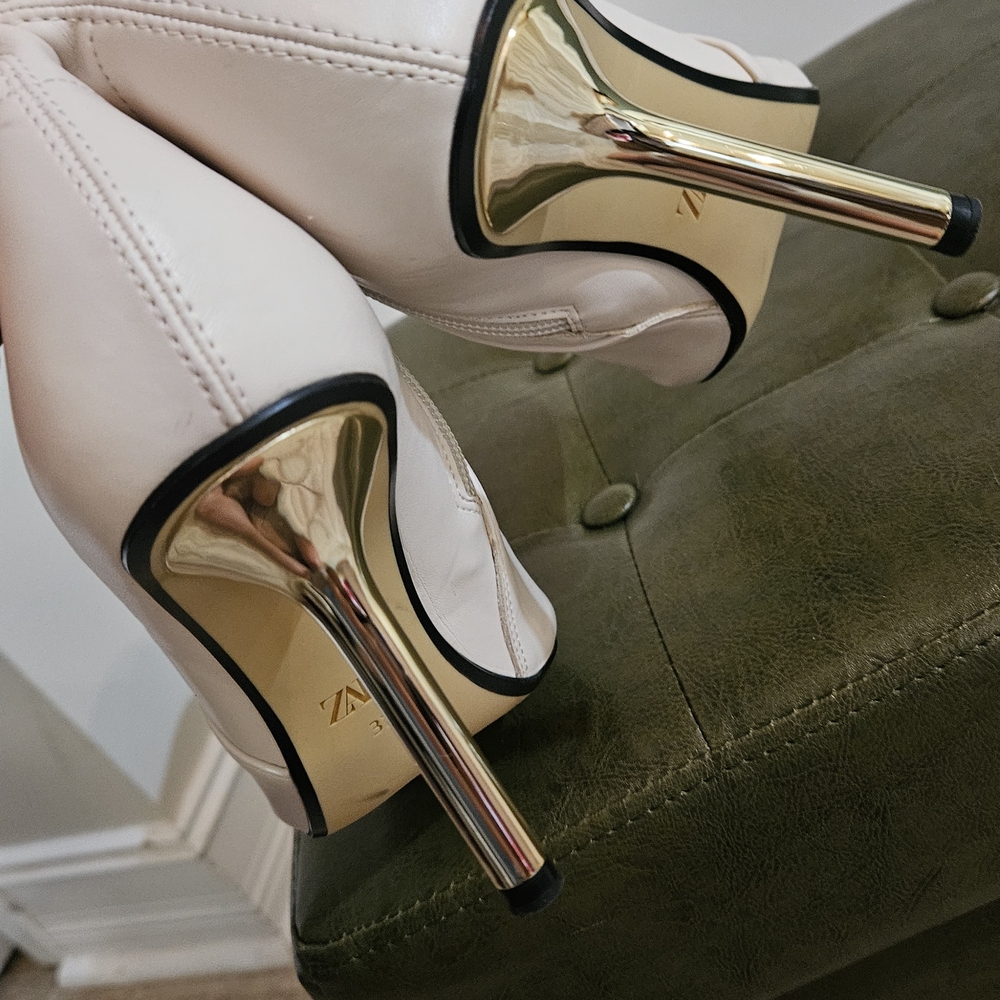 ZARA Cream/ivory Gold Stiletto Heeled Zip Booties. 3.75". Size US 6.5 - Picture 12 of 15